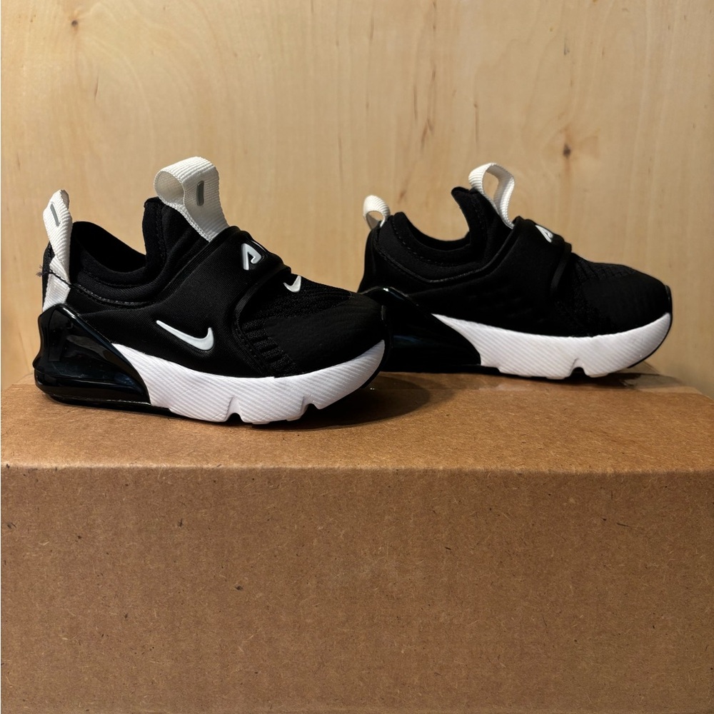 Air Max 270 TD “Black and White”  Size 5C